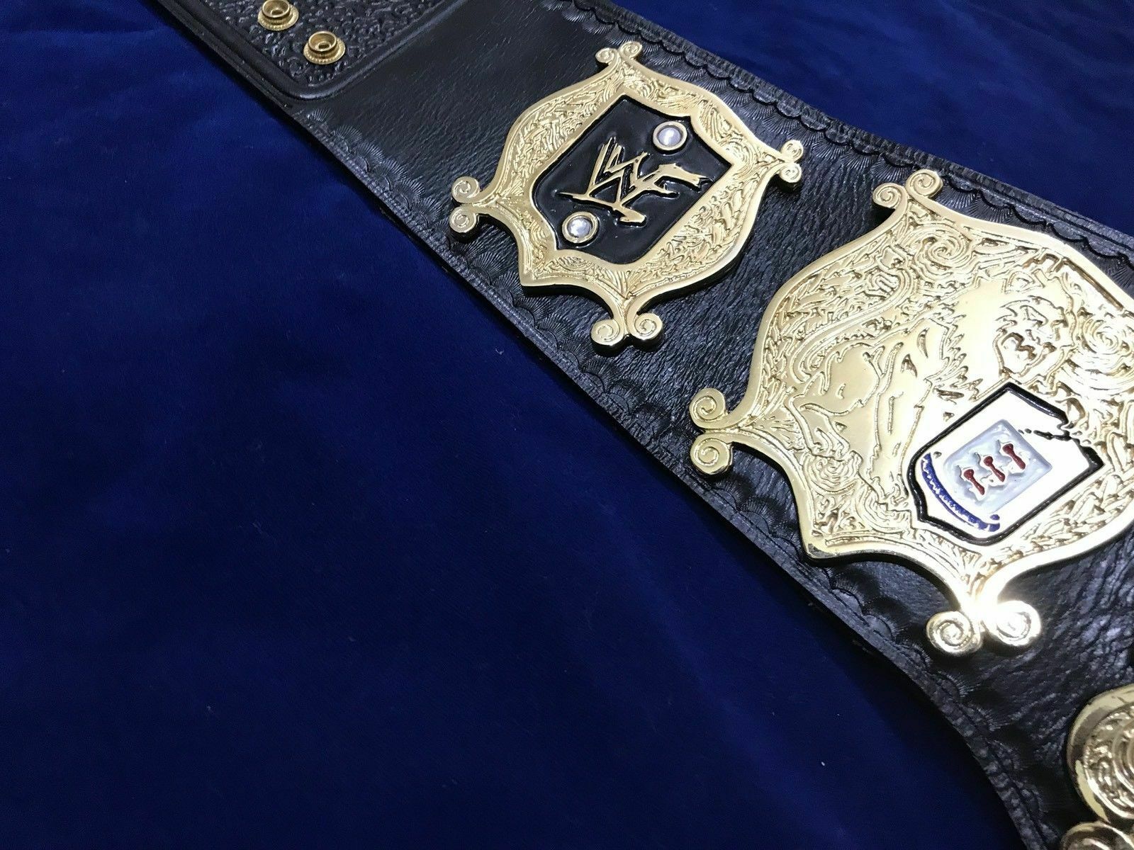 The Undertaker Undisputed Heavy Weight Championship Belt 4MM AA-5005.